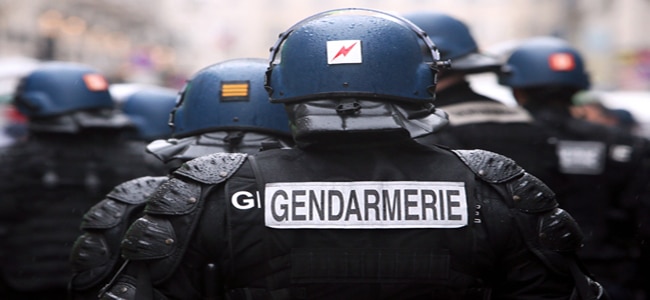 controllo della polizia su casino francesi