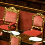 gioco e politica sono davvero distanti e qualcosa sotto esiste che non riusciamo a comprendere